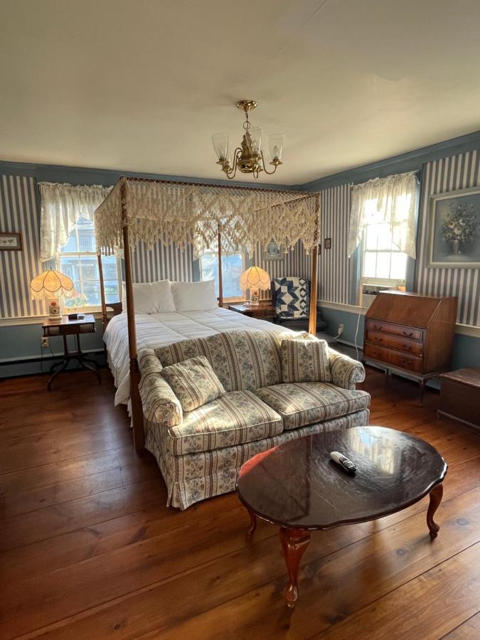 Chester Inn Екстер'єр фото