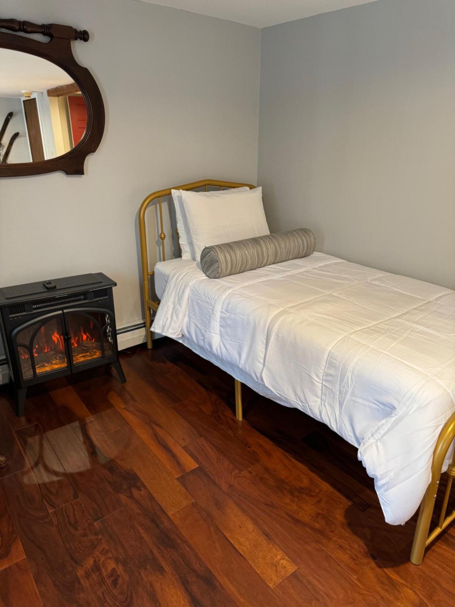 Chester Inn Екстер'єр фото