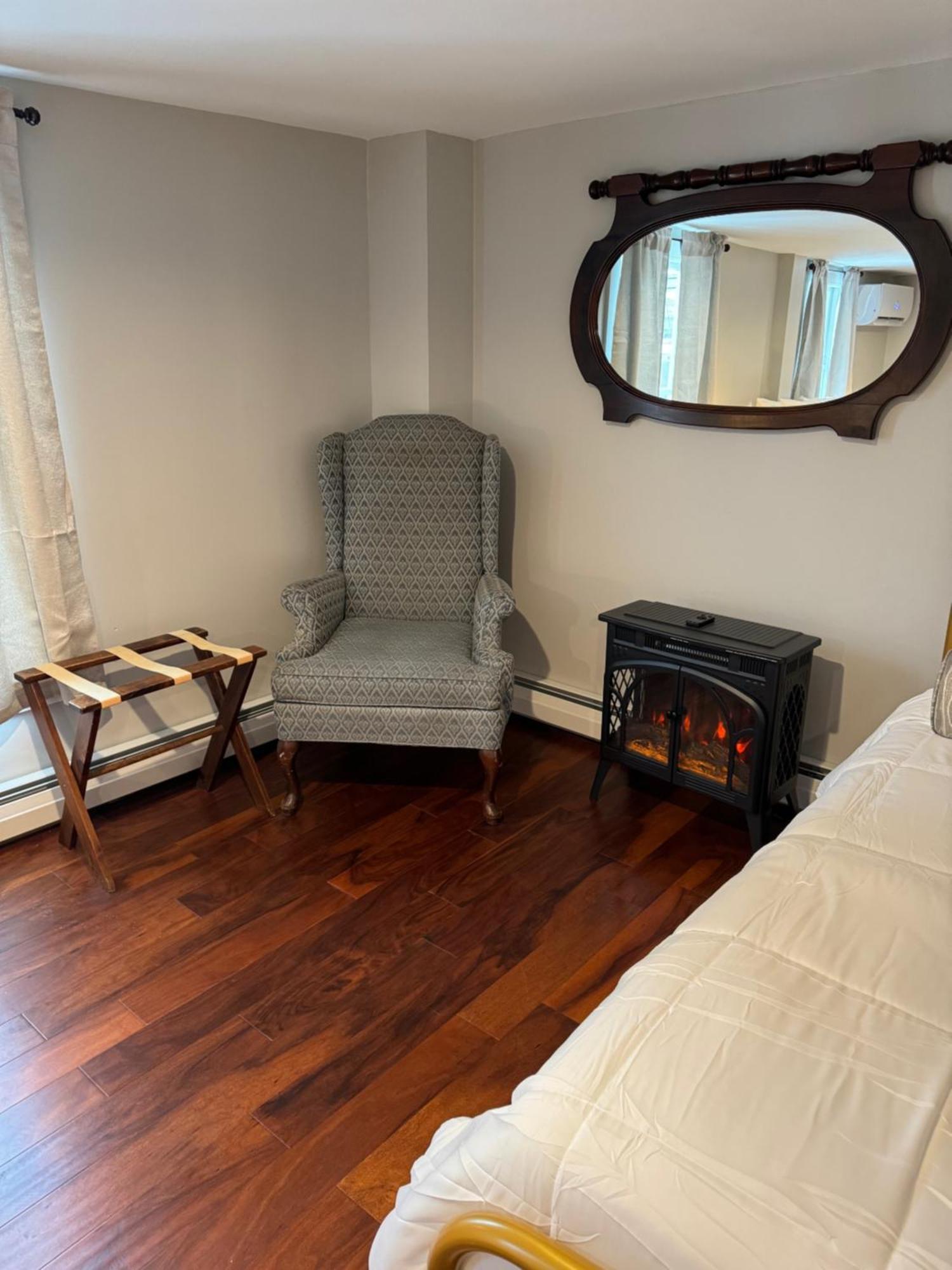 Chester Inn Екстер'єр фото