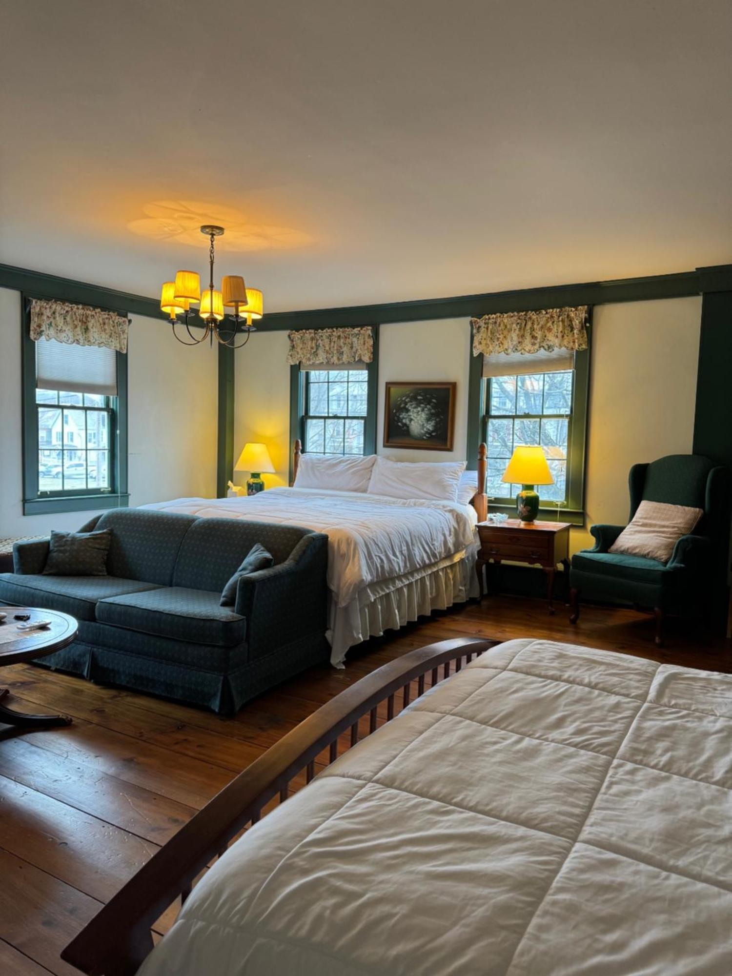 Chester Inn Екстер'єр фото